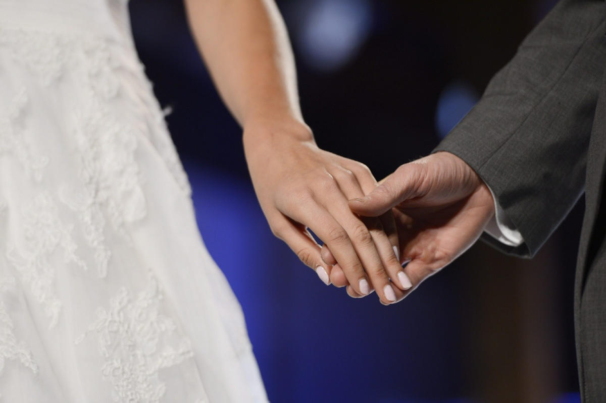 Helposti muistettava hääpäivä on suomalaisten mieleen – 22.02.2022 synnytti hääbuumin