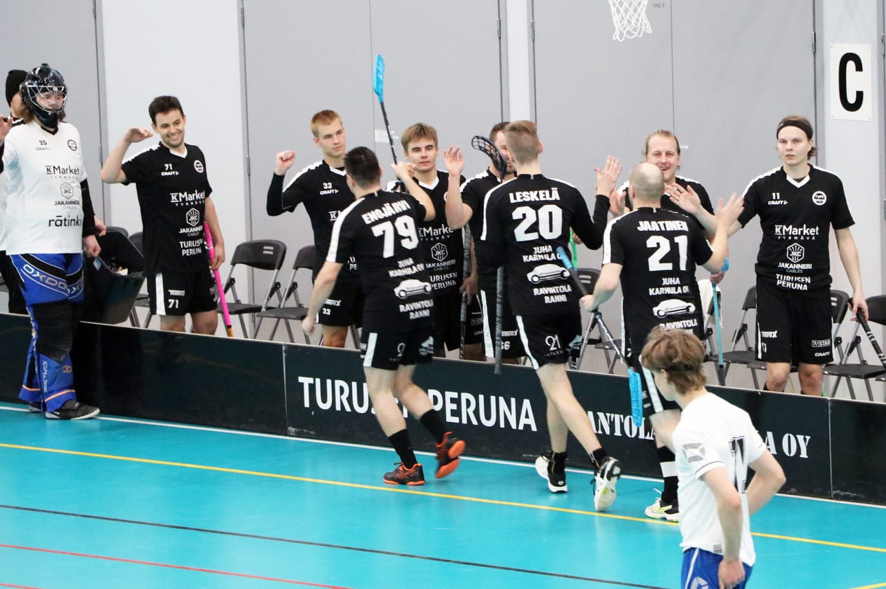 Seuraava mahdollisuus joukkueen kannustamiseen on tulevana lauantaina.