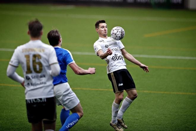 RoPS ja SJK kohtasivat Seinäjoella Suomen cupissa. SJK:n Denys Oliinyk ei pystynyt auttamaan joukkuettaan voittoon. KUVA: TOMI KOSONEN