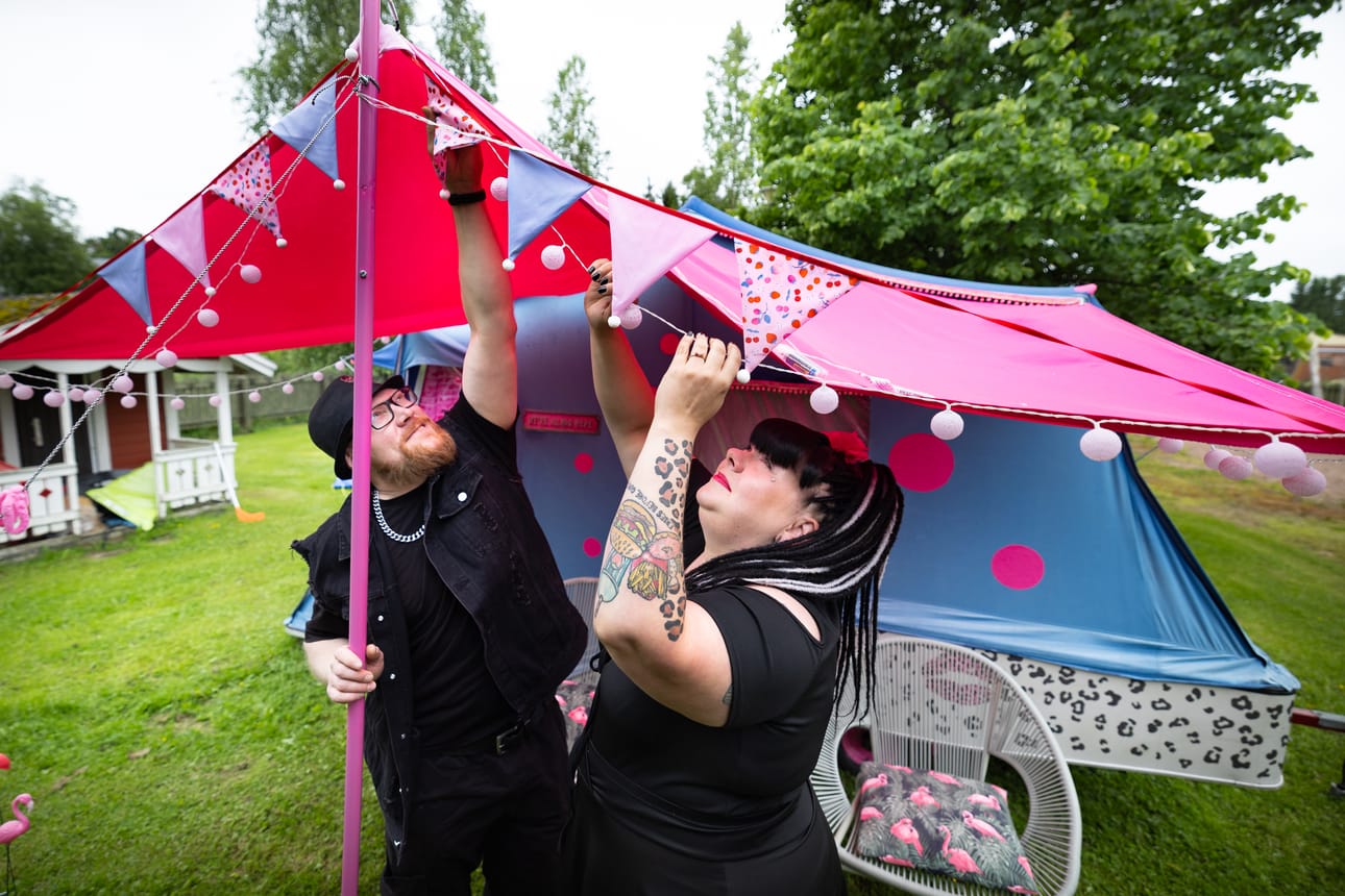 Festivaalialueella aiotaan olla heti sen avauduttua ja viihtyä koko loppuviikko.
