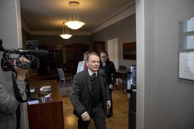 AKT:n entinen puheenjohtaja Timo Räty ei halunnut kommentoida medialle työsyrjintäjuttua korkeimmassa oikeudessa maanantaina. KUVA: Joel Maisalmi