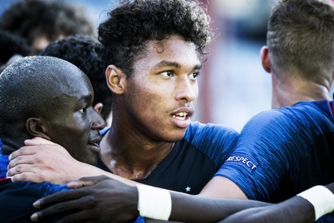 Ranskan Boubacar Camara juhlii ottelun jo ratkettua maalia. KUVA: OUTI NEUVONEN