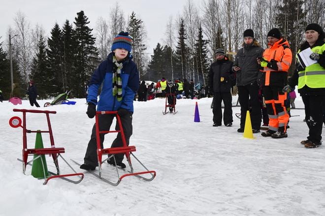 Pyry Rantamäki oli oman sarjansa nopein potkukelkkojen kiihdytysajoissa. KUVAT: JAANA ALA-LAHTI