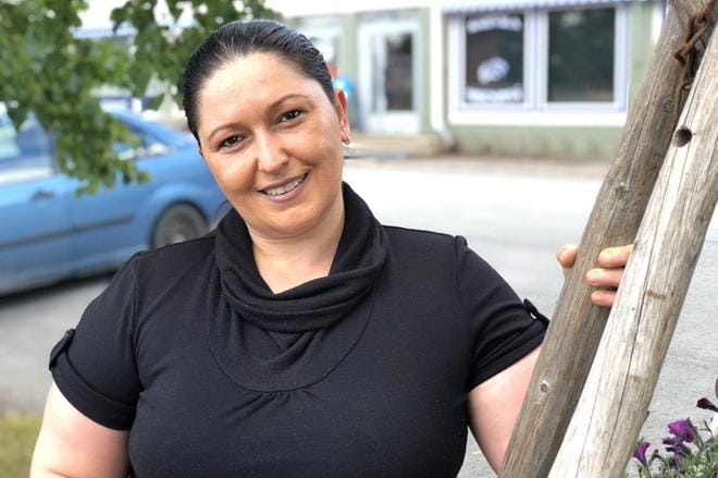 Vimpelissä pizzeriaa pyörittävä Linda Can on Vimpelin positiivisin. Kuva: Susanna Korkiatupa / Vimpelin Yrittäjät ry