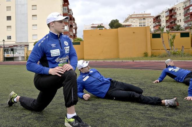 Miesten Superpesiksessä pelaava Vimpelin Veto ja Perttu Ruuska harjoittelivat Espanjan Elolan kentällä eilen perjantaina ennen kauden avausta. KUVAT: LAURI HEINO/HEINON VALOKUVA