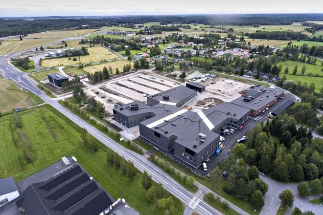 Uuden Kurikan maamerkiksi on noussut ammatti- ja lukiokoulutuksen yhteinen moderni opinahjo Kurikan kampus.KUVA: KARI LÖFHJELM