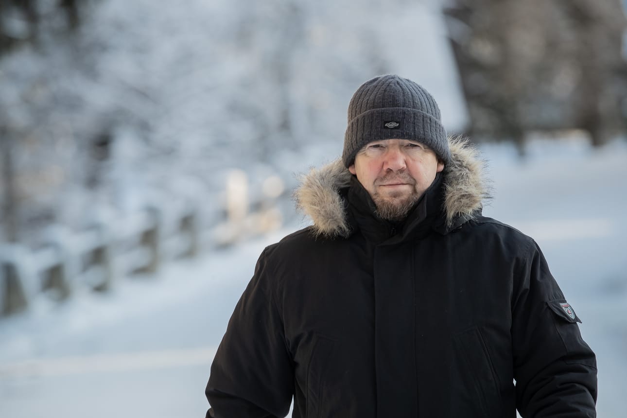 Pekka Jaatisen uudessa romaanissa käsitellään jatkosodan jälkeistä asekätkentää Pattijoella.