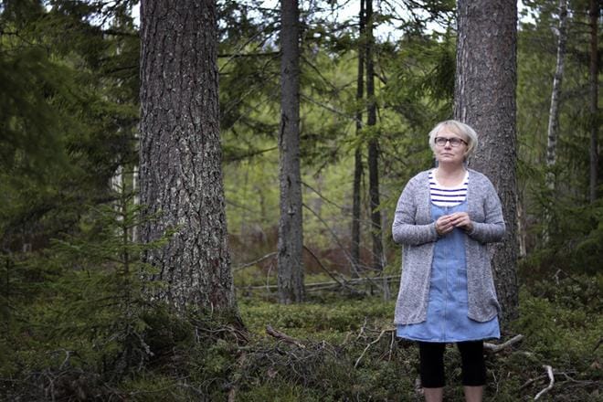 Helena Kallio menetti yhden neljästä lapsestaan viime joulukuussa, kun tytär Viivi Orvasto menehtyi keuhkosyöpään alle vuosi diagnoosinsa jälkeen. Kuvat: Johanna Kataja