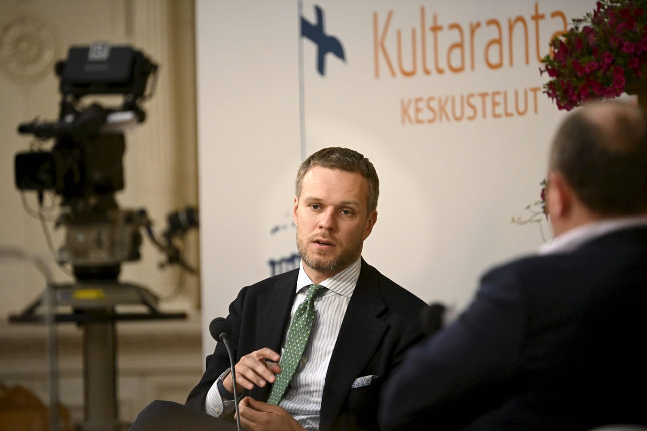 Liettuan ulkoministeri Gabrielius Landsbergis sanoo, että lännen tulisi pitää Ukrainan tukemisessa kaikki vaihtoehdot pöydällä. Kuva: Lehtikuva / Markku Ulander