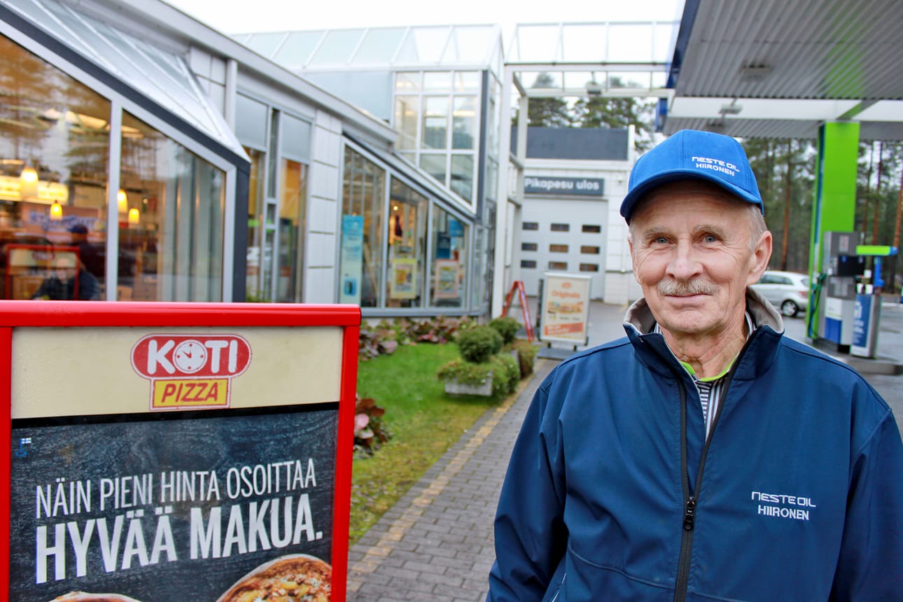 Pentti Saukko on toiminut huoltamoalalla pian 50 vuotta ja kauppiaana Neste Hiirosessa pari vuosikymmentä. Vaikka hän on jo tovin ollut eläkeiässä, ajatus lopettamisesta tuntuu suorastaan mahdottomalta.