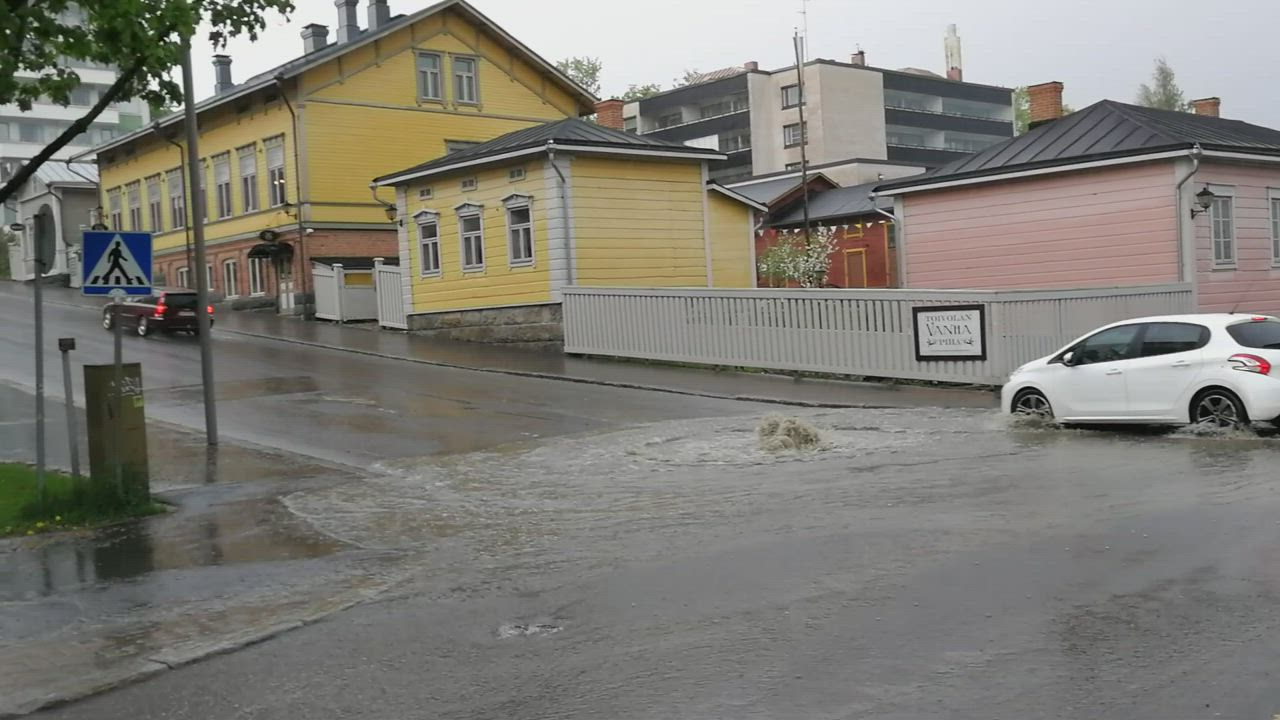 Vettä tiellä