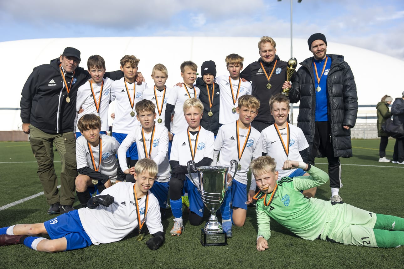 Ajax-Sarkkirannan mestarijoukkue vuosimallia 2026.