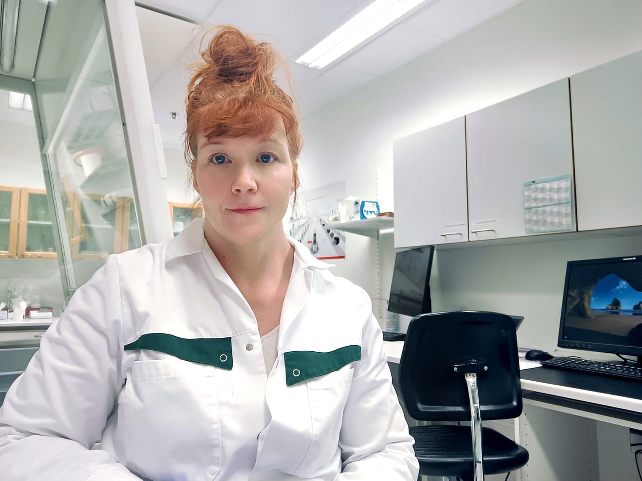 Maarit Päällysaho on laborantti, filosofian maisteri kemiasta ja diplomi-insinööri sekä tuotantotalouden väitöskirjatutkija.