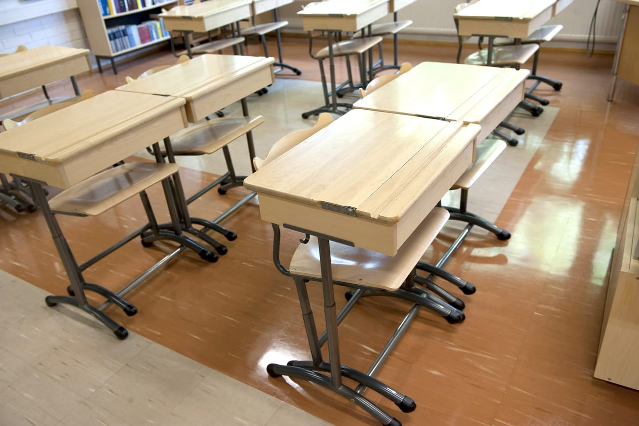Hallitus suunnittelee merkittävää uudistusta koulunaloituksen pehmentämiseksi.