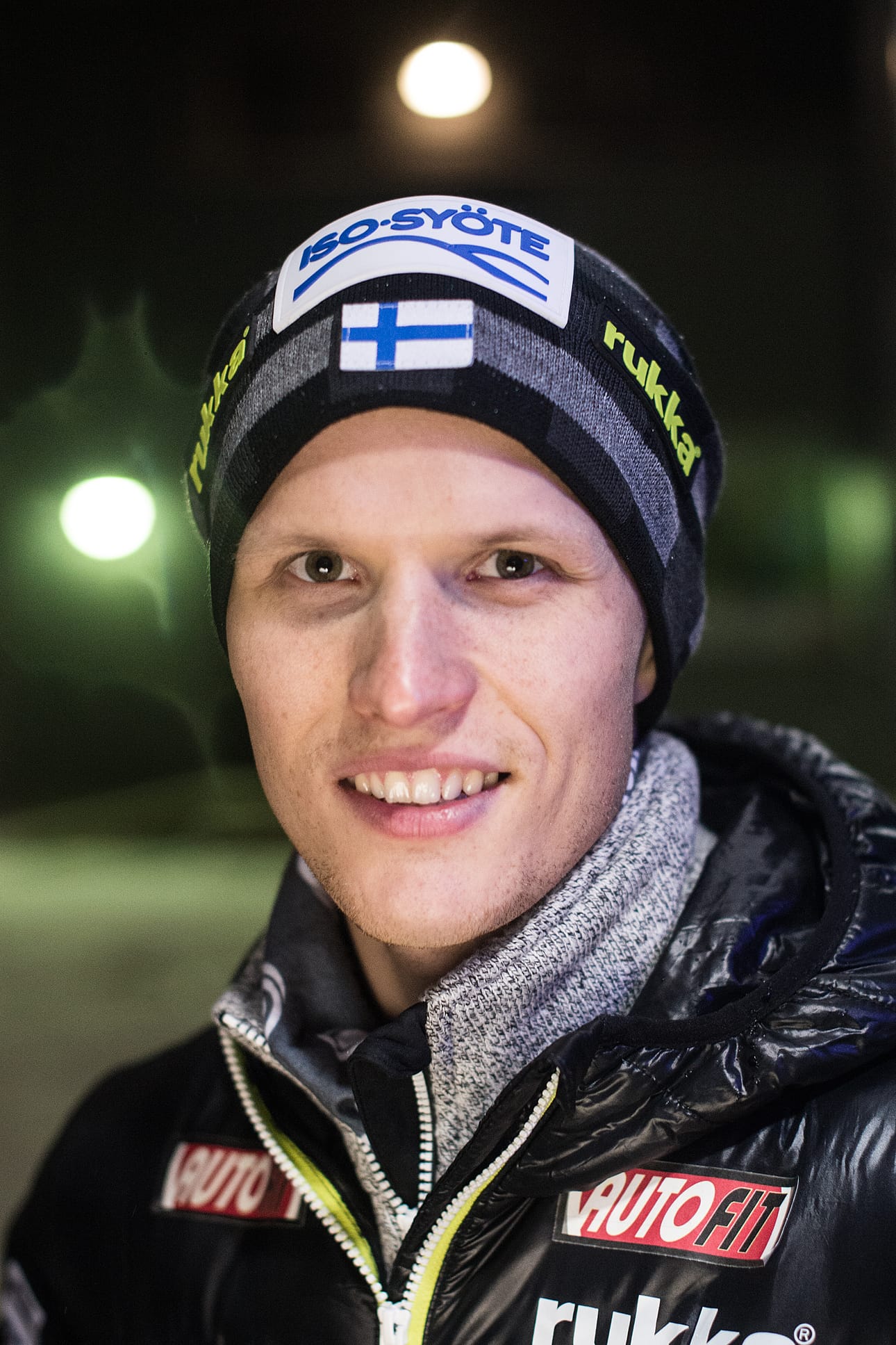 Lauri Asikainen hyppäsi Falunin suurmäen karsintakilpailussa 109,5 metriä.
