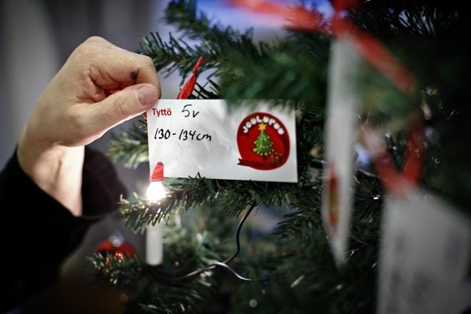 Joulun aikana hyväntekeväisyyskeräykset keräävät muun muassa lahjoja vähävaraisille perheille. ARKISTOKUVA: TOMI KOSONEN