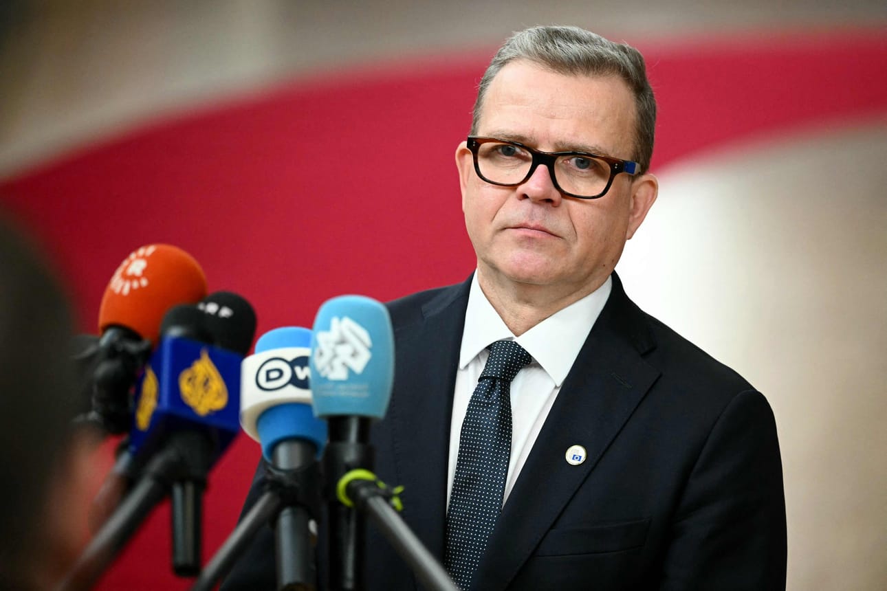 Pääministeri Petteri Orpo otti kantaa rasismikeskusteluun saapuessaan EU:n huippukokoukseen Brysseliin.