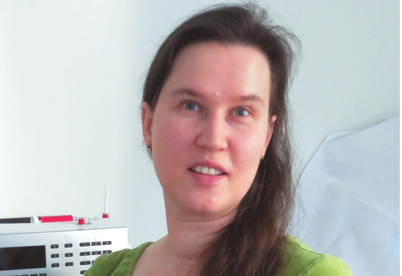 Johanna Takala on ommellut pienestä saakka. Harrastuksesta on tullut myös ammatti.