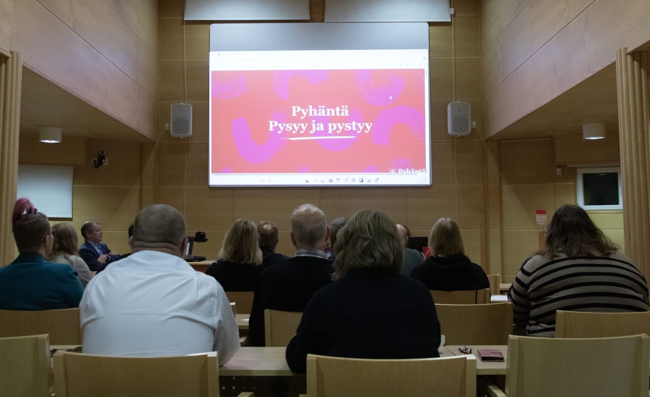 Pyhännän kunnanvaltuusto hyväksyi vuosille 2025–2029 laaditun kuntastrategian. Samalla kunnan slogan päivittyi muotoon, Pysyy ja pystyy.