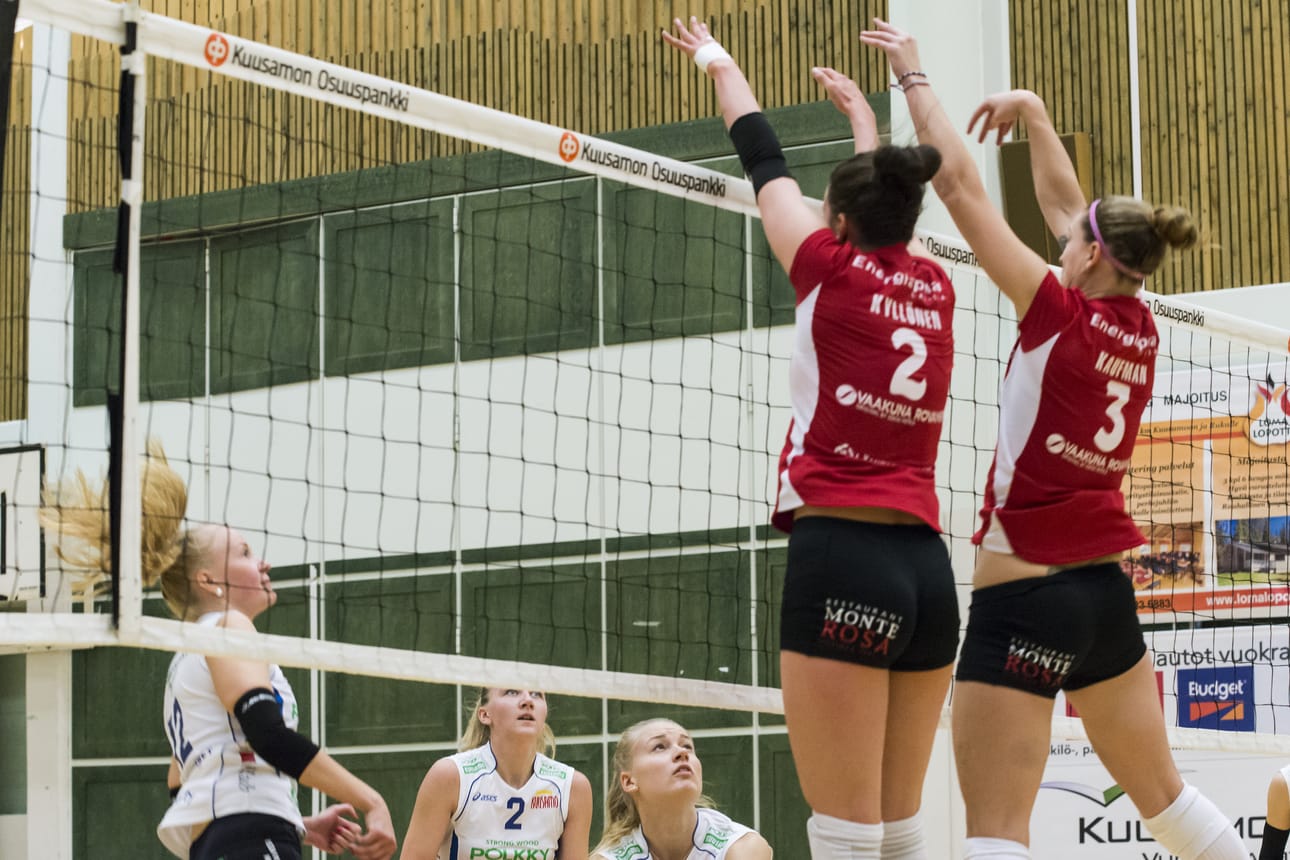 Pölkky Kuusamo hävisi keskiviikkona Rovaniemellä WoVolle 1-3. Kuva viime lauantaina Kuusamossa pelatusta ottelusta.