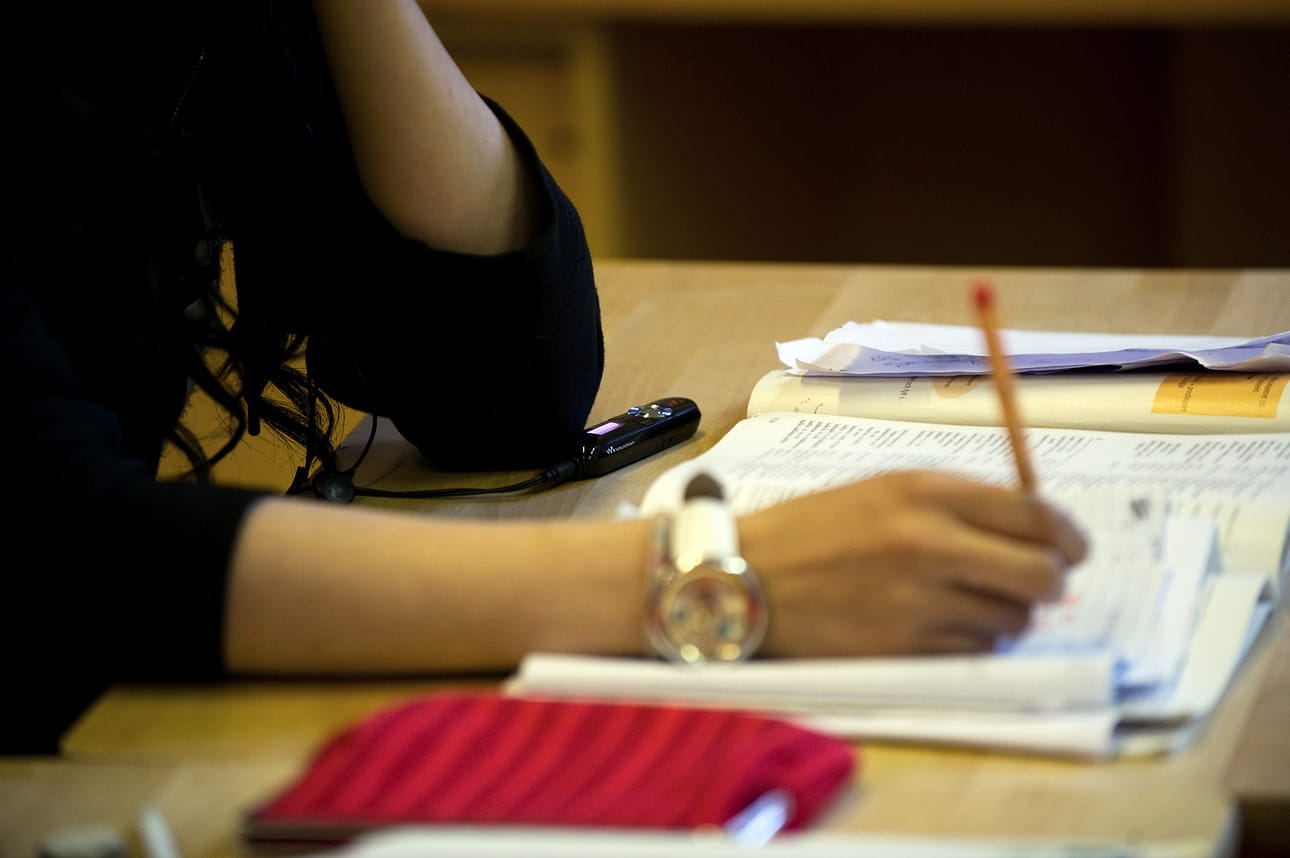 Maakuntahallituksen mukaan erityisesti Oulun asema yhtenä Suomen merkittävimmistä kasvukeskuksista tulee turvata ammatillisen peruskoulutuksen aloituspaikkoja lisäämällä.