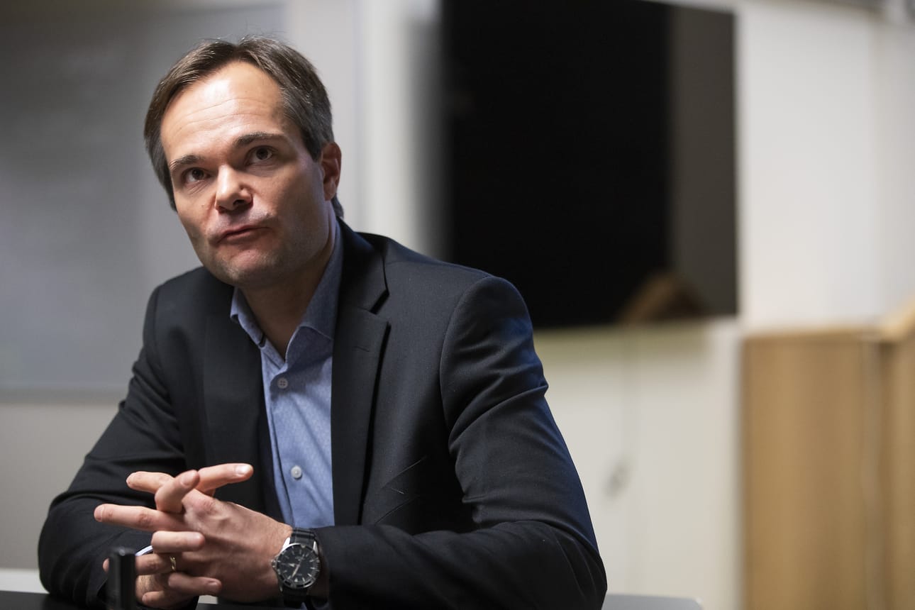 Sisäministeri Kai Mykkäsen (kok.) mukaan sisäministeriössä on jo valmisteltu lisätoimia, joilla tähdätään turvallisuuden vahvistamiseen ja puututaan seksuaalirikollisuuteen. Tarkemmin Mykkänen ei vielä toimia avaa. Arkistokuva.