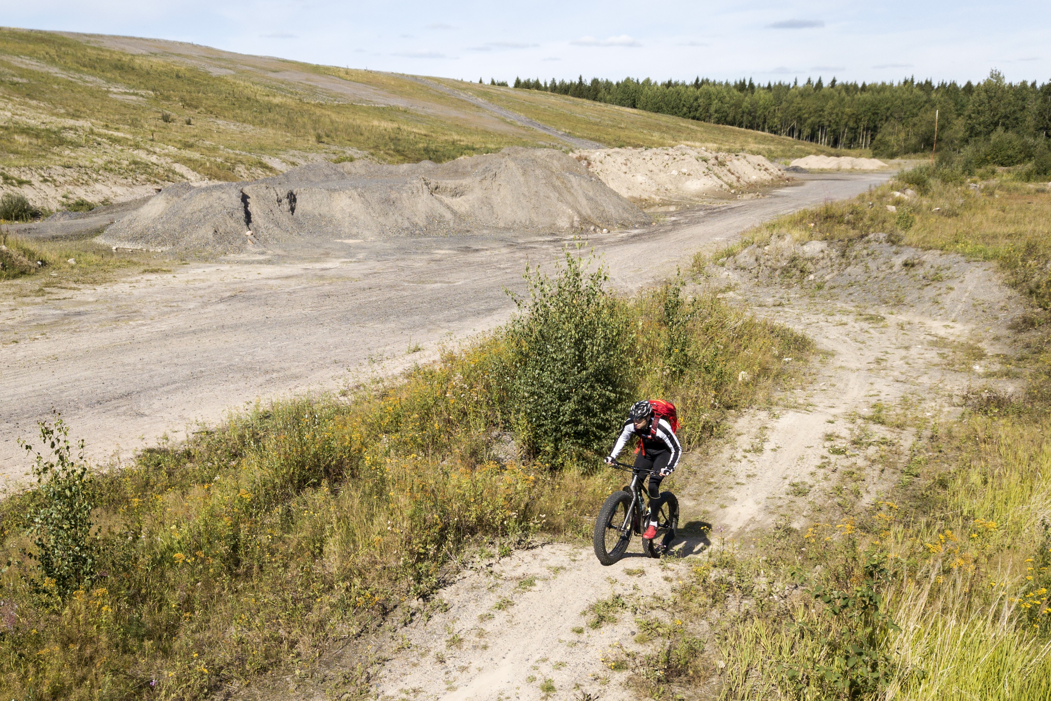 Entinen motocross-rata toimii tästä lähtien Oulun kaupungin ylläpitämänä maastopyöräreittinä. Myös maanläjityksestä muodostuneet kummut otetaan harrastuskäyttöön.