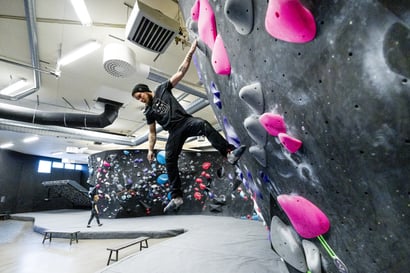 Kiipeily-yrittäjät rakensivat salin, jonka värikkäät seinät erottuvat Instagramissa – "Haluttiin tehdä omannäköinen ja kokeilla uutta"
