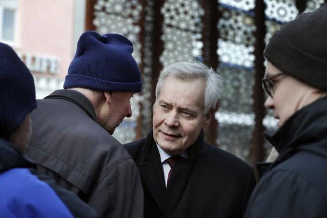 Pääministeri Antti Rinne tapasi yleisöä lauantaina Oulussa ja sunnuntaina Lapissa. KUVA: Jukka Leinonen