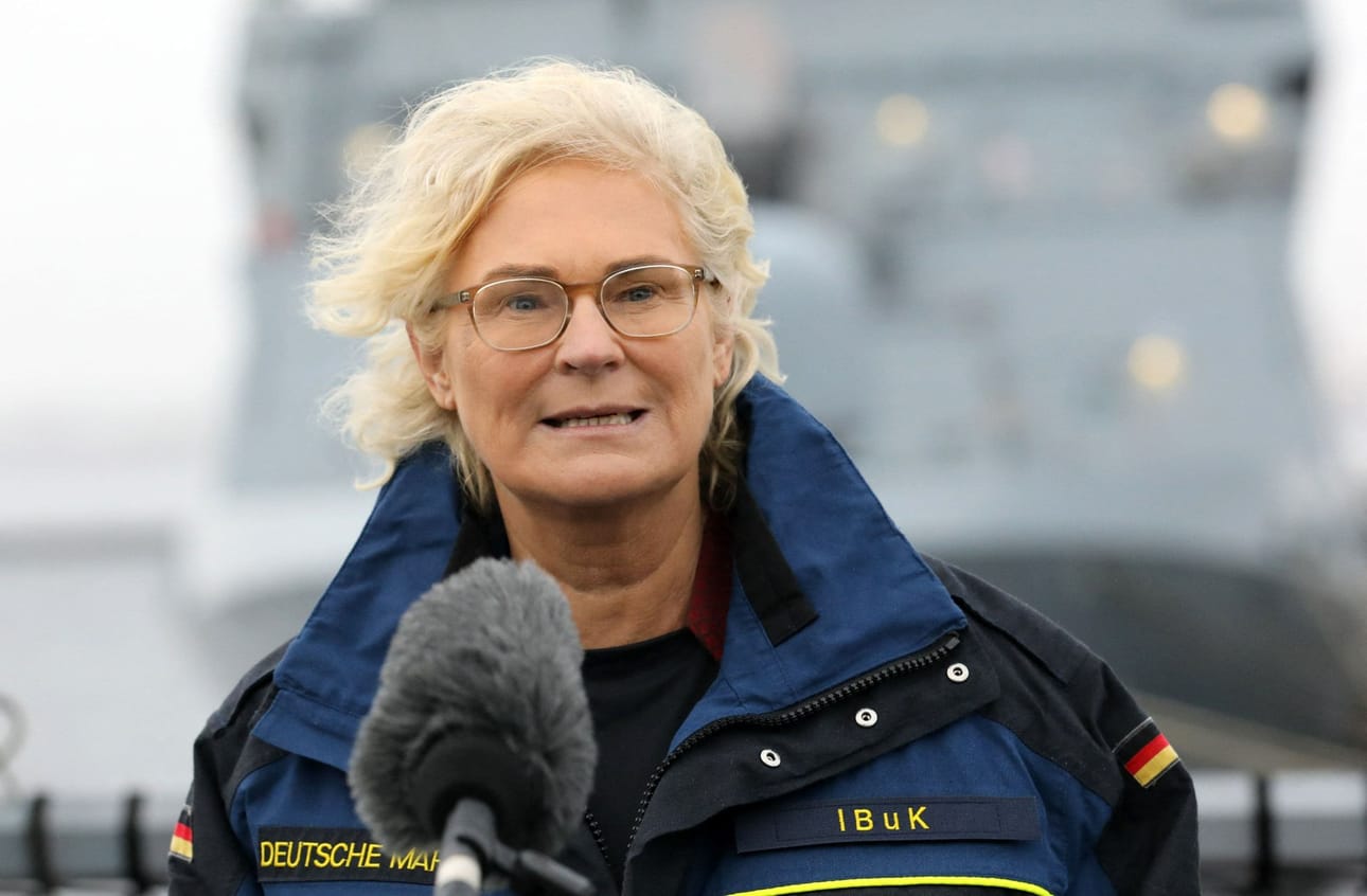 Kyse oli Lambrechtin ensimmäisestä käynnistä Ukrainassa Venäjän helmikuussa alkaneen hyökkäyksen aikana. Arkistokuva viime vuodelta. LEHTIKUVA/AFP