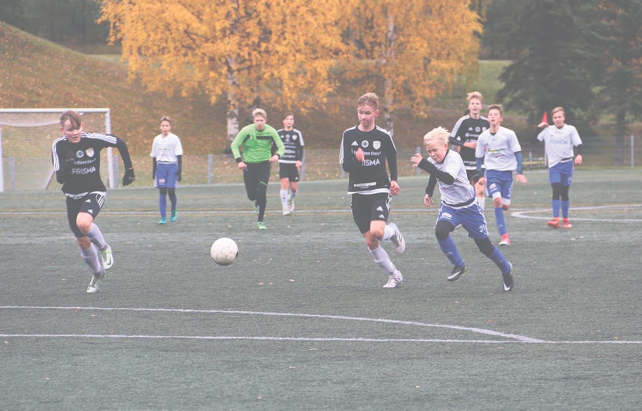 Ajax-Sarkkirannan P13-joukkue taisteli itselleen sarjavoiton kotikentällään lauantaina.