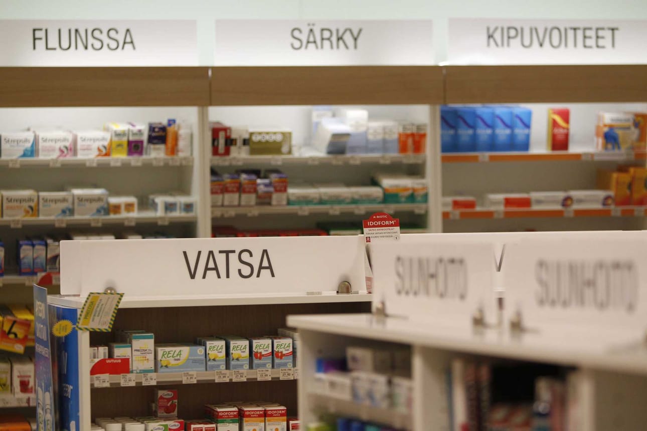 Apteekin ammattilaiset arvioivat, että yli 60 prosenttia asiakkaista tarvitsee neuvontaa ilman reseptiä myytäviä lääkkeitä valitessa.