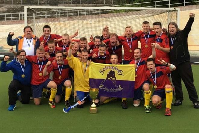 United iski kultakantaan.