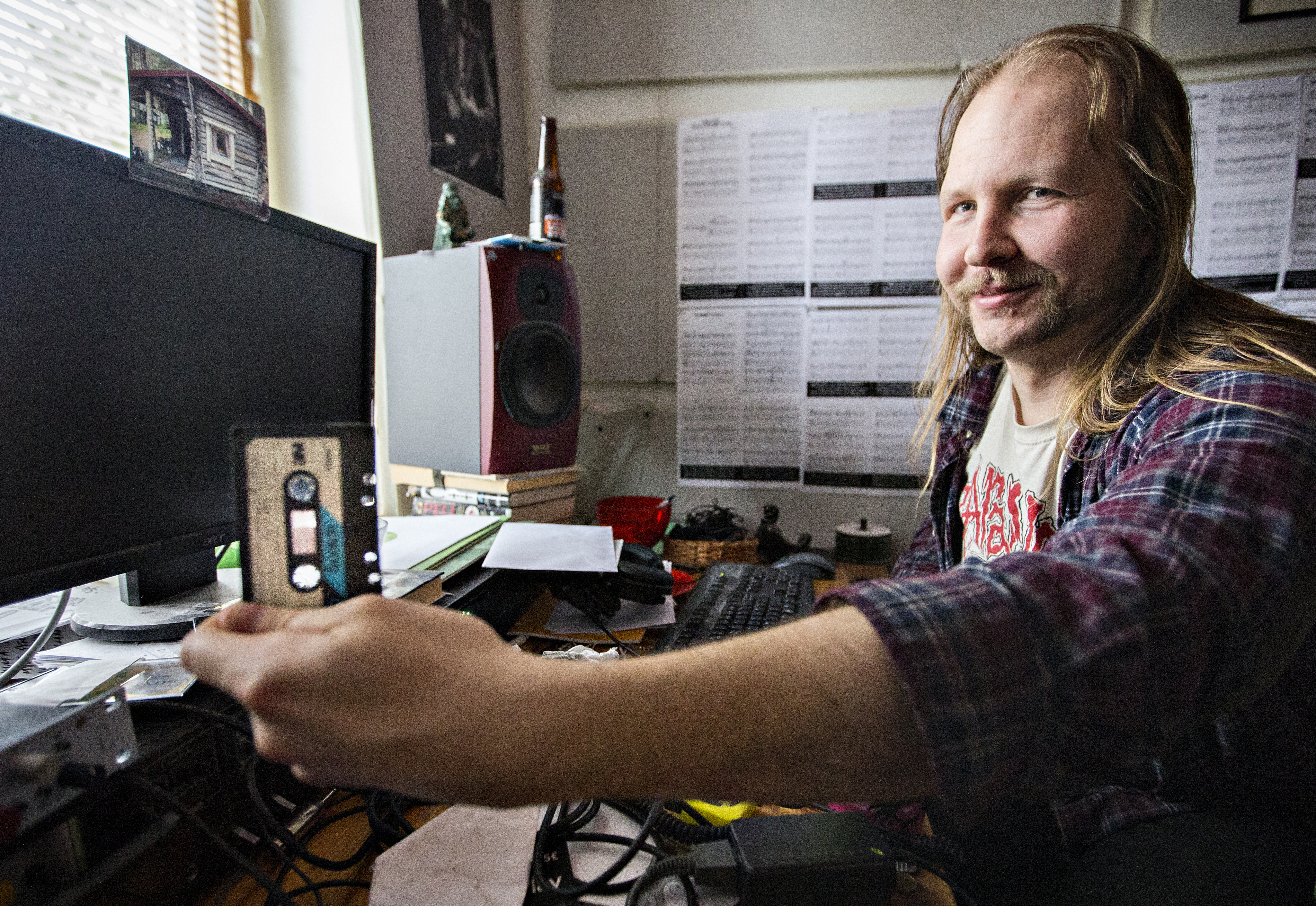 Oululainen Lauri Manner on C-kasettiharrastaja.
