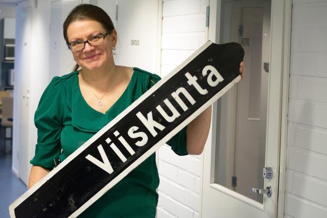 Työ Viiskunnan päätoimittajana jatkuu, kertoo Karoliina Syrjä. ARKISTOKUVA: ELLA NURMI