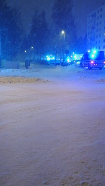 Paloautoja Rajakylässä