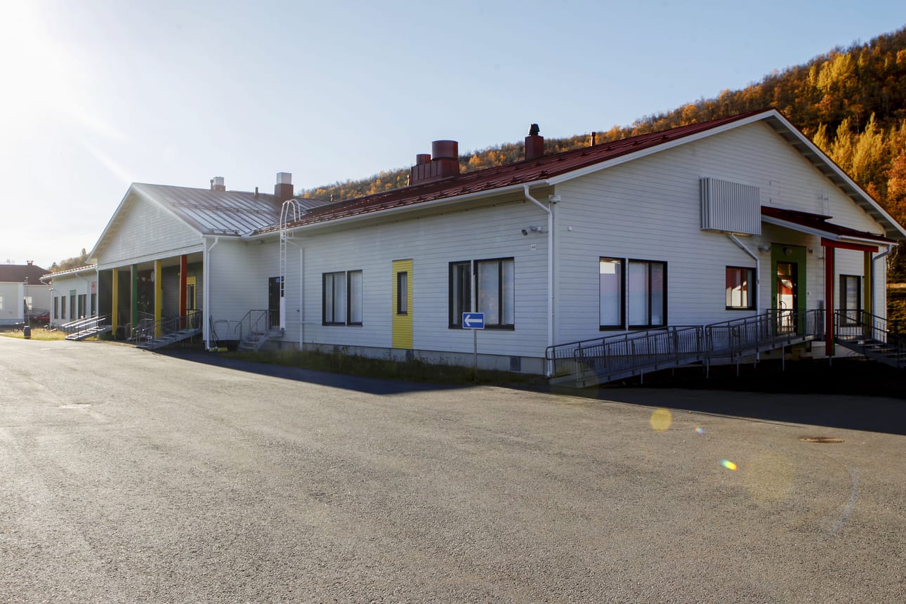 Utsjokisuun kouluun ja saamelaislukioon on valittu uusi rehtori. Vuodesta 2020 lähtien koulussa on ollut rehtoreita vain määräaikaisilla sopimuksilla.