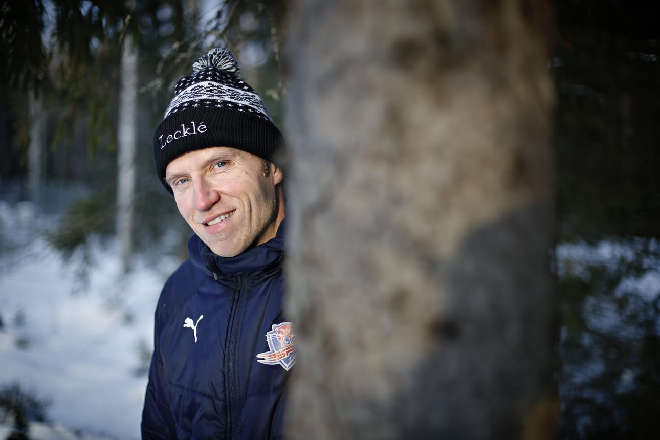 Tommy Koposen vapaa-aikaan kuuluvat myös lenkit tutulla pururadalla kodin naapurissa Törnävällä.