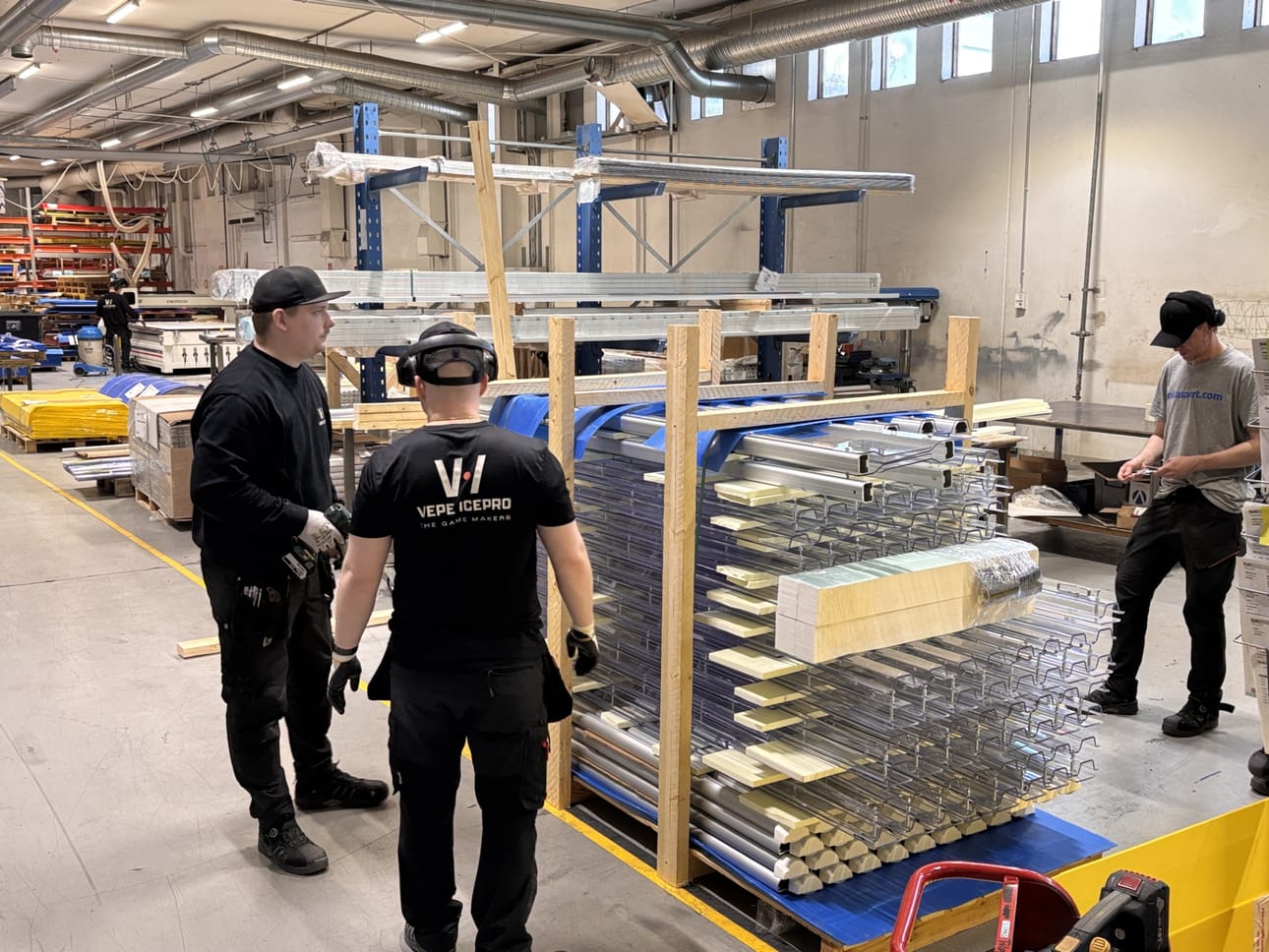Vepe-Icepron Oulaisten tehtaan tuotantoa.