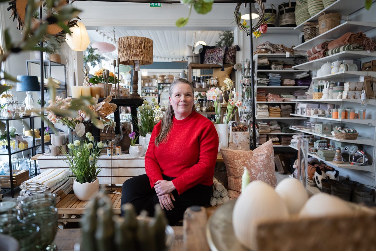 Yrittäjä Maarit Suhonen perusti sisustusliikkeen Vaasan Raastuvankadulle pahimmalla mahdollisella hetkellä, hieman ennen koronarajoituksia.