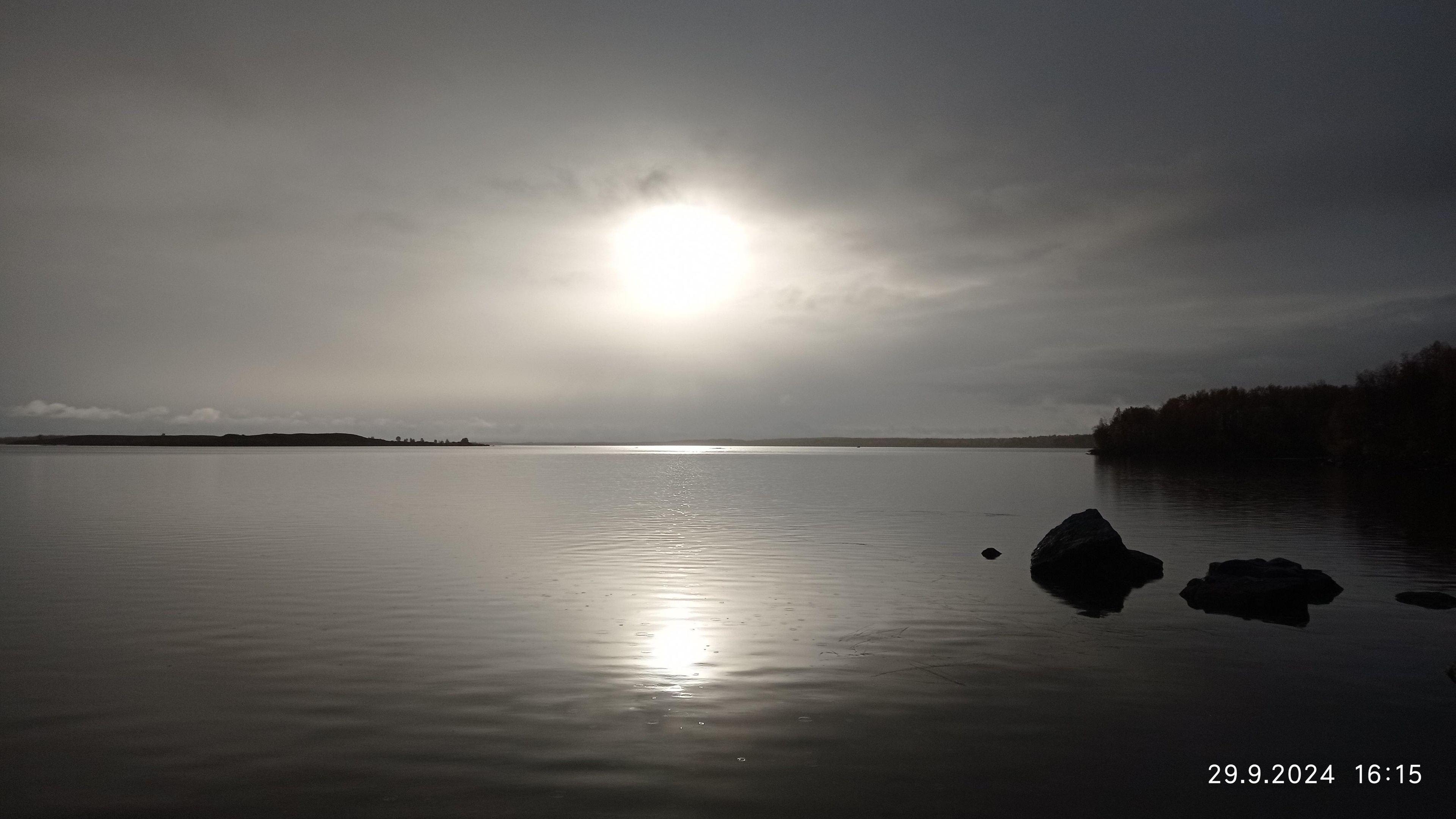 Lokakuun 2024 lukijakuvat