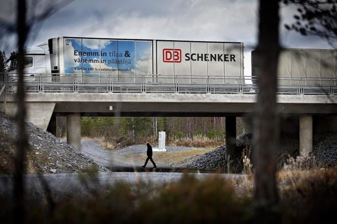 Seinäjoen itäisen ohikulkutien alittaa useita alikulkuja, jotka on tarkoitettu ulkoilevien ihmisten lisäksi myös eläinten käyttöön. Muun muassa hirvet käyttävät ainakin osaa näistä riistatunneleista. KUVA: TOMI KOSONEN