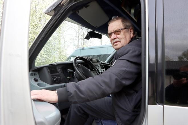 Kalle Hernesmaalle ajettuja kilometrejä on kertynyt miljoonia. KUVAT: EEVA-LIISA KULJU