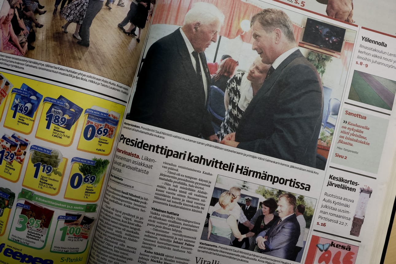 Komiat-lehti raportoi heinäkuussa 2012 presidentin vierailusta Alahärmässä.