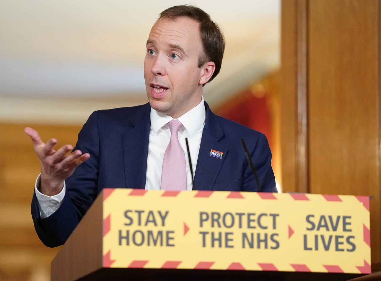 Britannian terveysministeri Matt Hancock kertoi tiistaina harvinaisesta lasten tulehdustaudista, joka näyttäisi olevan yhteydessä koronavirukseen.