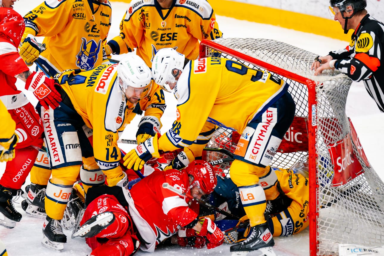 Edellisessä kohtaamisessa Sport hävisi Jukureille rankkareiden jälkeen.