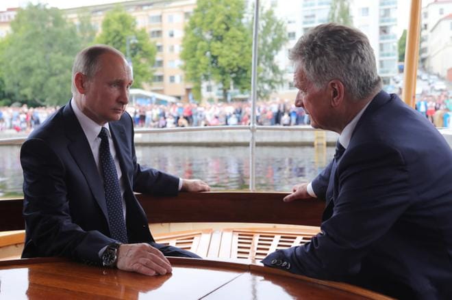 Presidentti Sauli Niinistö tapaa Venäjän presidentin Vladimir Putinin keskiviikkona Sotshissa. KUVA: MICHAEL KLIMENTYEV / EPA
