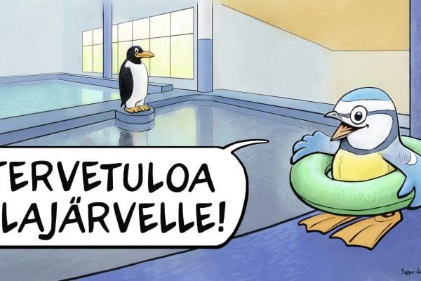 Valtatie 16:n varrella Alajärven sympaattinen sinitiainen vangitsee ohikulkijoiden katseita. Mikä tulisikaan sinikeltaisen linnun nimeksi. PIIRROS: SEPPO LEINONEN