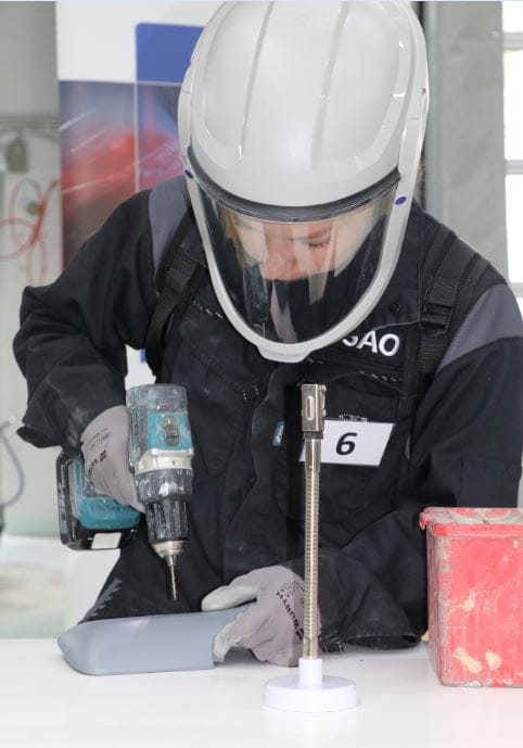 Julia Autio automaalauksessa vei kirkkaimman mitalin automaalauksessa.