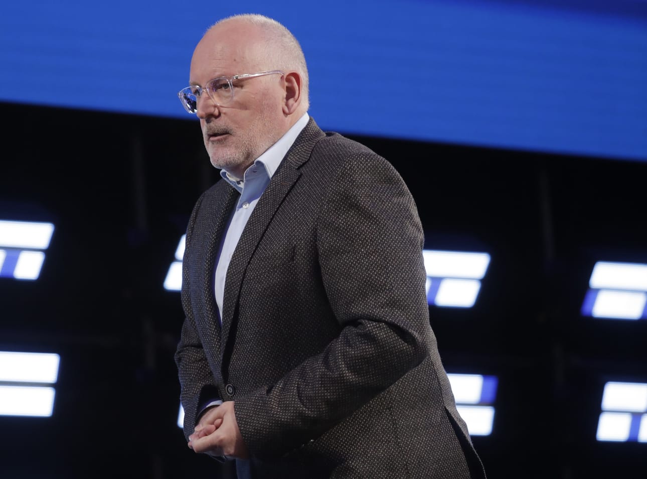 Alankomaiden Frans Timmermans ei saanut unionin valtionpäämiehiä taakseen EU:n huippukokouksessa maanantaina.